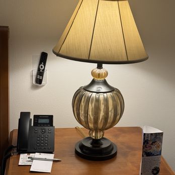 Le Richelieu - Room - Hotels Near Me - New Orleans, Louisiana Le Richelieu - Room - Hotels Near Me - New Orleans, Louisiana