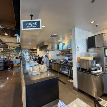 Mendocino Farms - Salad Near Me - Tustin, California