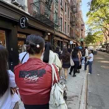Caffe Paradiso - Long line but moves quickly - Coffee & Tea Near Me - New York, New York