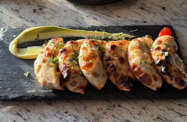 Taj Mahal Flavors of India by null