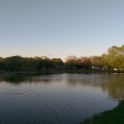 Richmond Hills Park - Its not bad for evening walk.