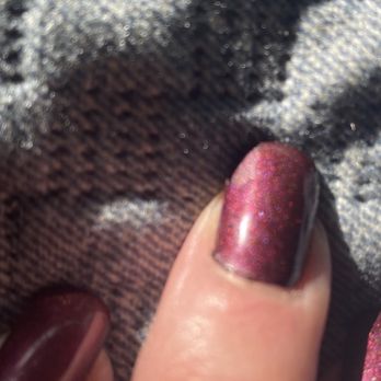 Lovely Nail - Gel polish pooled over cuticles. Polish totally lifted and flaked off on this nail - within 24 hours of nails being done. - Nail Salons Near Me - Oxon Hill, Maryland