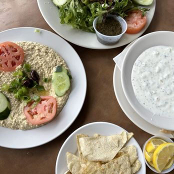 Aladdin's Natural Eatery - Tzatziki Soup Hummus Appetizer Extra Pita bread Chicken Combo Plate - Mediterranean Near Me - Rochester, New York Aladdin's Natural Eatery - Tzatziki Soup Hummus Appetizer Extra Pita bread Chicken Combo Plate - Mediterranean Near Me - Rochester, New York