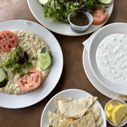 Aladdin's Natural Eatery - Tzatziki Soup Hummus Appetizer Extra Pita bread Chicken Combo Plate