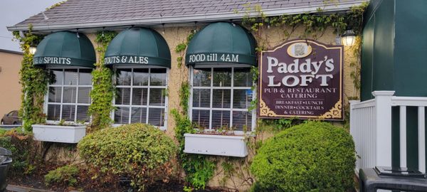 Paddy's Loft by null