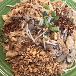 60. Padd Thai w/ chicken