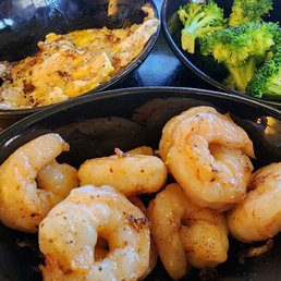 They accommodated my every request! A side of fried eggs with my shrimp, unloaded mashed potatoes, and broccoli! Yummy! They accommodated my every request! A side of fried eggs with my shrimp, unloaded mashed potatoes, and broccoli! Yummy!