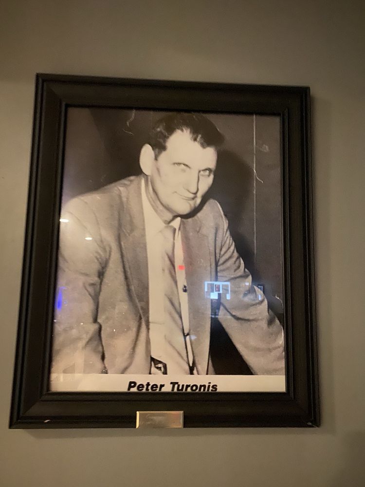 Pete’s Place At The Manor Logo