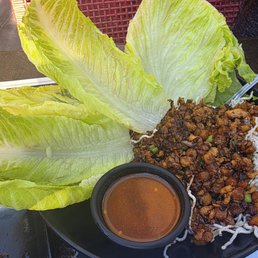 Chicken lettuce wraps Chicken lettuce wraps