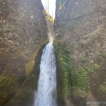 Wahclella Falls Hike - Waterfall - Hiking Near Me - Bonneville, Oregon Wahclella Falls Hike - Waterfall - Hiking Near Me - Bonneville, Oregon