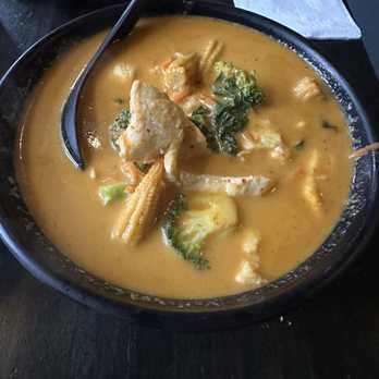Thai Lagoon - Thai Near Me - Chicago, Illinois