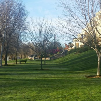 River Walk Park - Open area - Parks Near Me - West Sacramento, California River Walk Park - Open area - Parks Near Me - West Sacramento, California