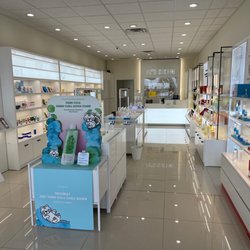 It's Skin - Store display
