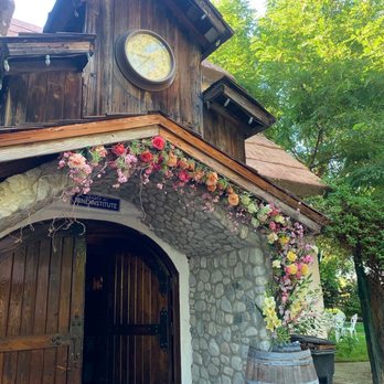 Briar Rose Winery - Beautiful location - Wineries Near Me - Temecula, California Briar Rose Winery - Beautiful location - Wineries Near Me - Temecula, California