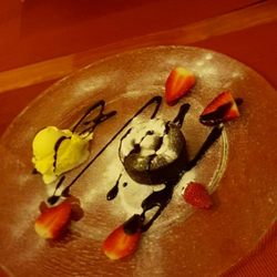 Trattoria La Grappa - Schockotörtchen mit Vanilleeis