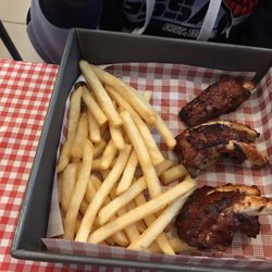 Adam's Ribs & Pizza