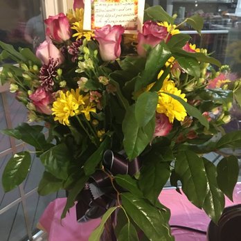 Sunflower Florist - Exactly what I asked for - from LA to Boise on a Sunday morning for a baby shower - this guy DELIVERS! - Florists Near Me - Garden City, Idaho Sunflower Florist - Exactly what I asked for - from LA to Boise on a Sunday morning for a baby shower - this guy DELIVERS! - Florists Near Me - Garden City, Idaho