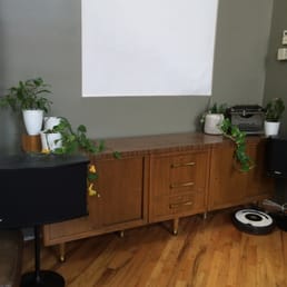 Buffet purchased at AWTRCG. Great condition and great for storage. Buffet purchased at AWTRCG. Great condition and great for storage.