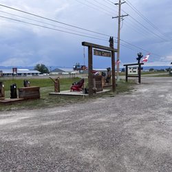Jeff Fleming's Bear Country Gallery