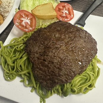 Inti Peruvian Restaurant - Tallarin Verde con Bisteck Frito - Latin American Near Me - Los Angeles, California Inti Peruvian Restaurant - Tallarin Verde con Bisteck Frito - Latin American Near Me - Los Angeles, California