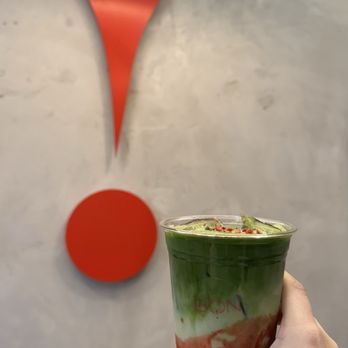 Bon - Strawberry matcha - Coffee & Tea Near Me - Boston, Massachusetts