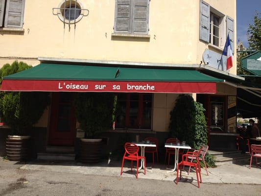 Restaurant l'Oiseau sur sa Branche by null