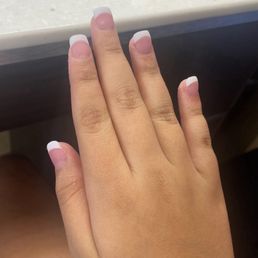 Im my ring finger you can kind a see a scratch i love how she did it but it burned a while after - Dont come here