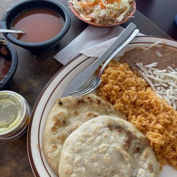 El Pulgarcito - Pupusas Combo - Salvadoran Near Me - Sparks, Nevada El Pulgarcito - Pupusas Combo - Salvadoran Near Me - Sparks, Nevada