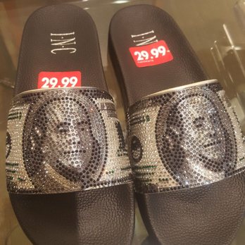 Macy's - Department Stores Near Me - Aiea, Hawaii