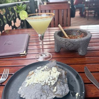 Casa Oaxaca - Mezcal martini - Oaxacan Near Me - Oaxaca, OAX