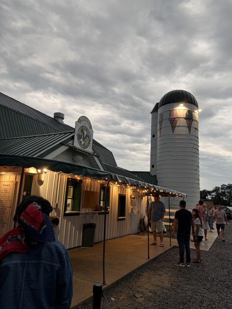Hopkins Farm Creamery Logo