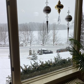 Mirror Lake Inn - Hotels Near Me - Lake Placid, New York