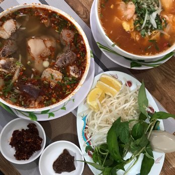 Tuyet Mai - Bun bo hue and Crabmeat, Tofu & Tomato Noodle Soup-Bun rieu - Vietnamese Near Me - San Francisco, California