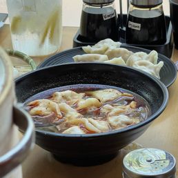 Shrimp & Pork Spicy Wontons 鲜虾猪肉红油抄手