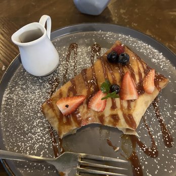 Mane - Postre crepas rellenas de helado con frutas y dulce leche - International Near Me - Mazatlán, SIN Mane - Postre crepas rellenas de helado con frutas y dulce leche - International Near Me - Mazatlán, SIN