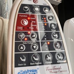 The Spa Lounge - The pedicure chair massage features, even a glute massage