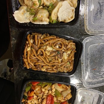 Shanghai Dumpling King - 8. Spicy Chives and Pork Dumpling Kung Pao Chicken Stir Fried Noodles Shanghai Style - Shanghainese Near Me - San Francisco, California Shanghai Dumpling King - 8. Spicy Chives and Pork Dumpling Kung Pao Chicken Stir Fried Noodles Shanghai Style - Shanghainese Near Me - San Francisco, California