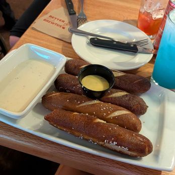 Applebee's Grill + Bar - American Near Me - Tewksbury, Massachusetts
