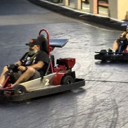 Pillow's Funtrackers - Pro-Track go kart