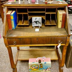 Etc St. George Antiques