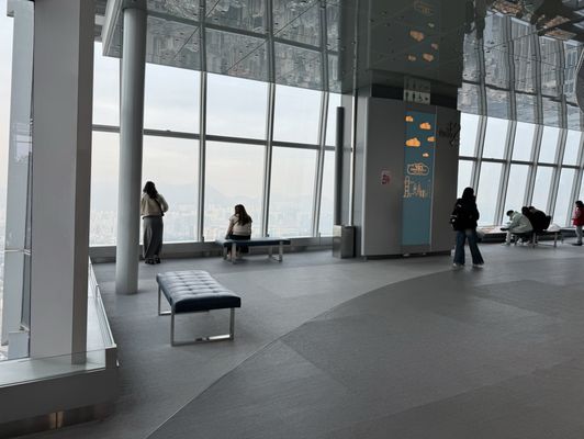Sky 100 Hong Kong Observation Deck by null
