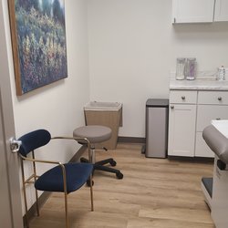 CORNERSTONE OB-GYN - 11 Photos - 3410 Knoxville Ave, Lubbock, Texas ...