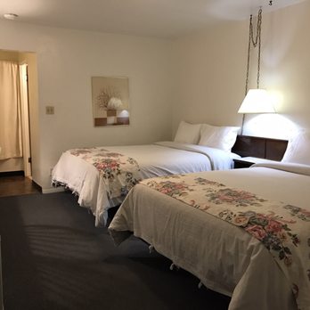7 West Motel - Very comfy beds, just feels like home. My recommended! - Hotels Near Me - Castle Rock, Washington 7 West Motel - Very comfy beds, just feels like home. My recommended! - Hotels Near Me - Castle Rock, Washington