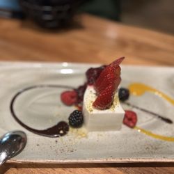 Lela - Vanilla panna cotta