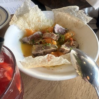 Lunetta Dining Room & Bar - Tuna crudo - New American Near Me - Santa Monica, California