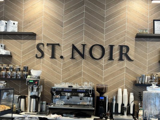 St. Noir Café by null