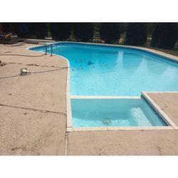 Aqua-Delics Custom Pools