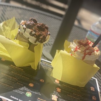 Famous Pudn - Salted Caramel Brownie and Strawberry Cheesecake made to perfection !! - Desserts Near Me - Murrieta, California Famous Pudn - Salted Caramel Brownie and Strawberry Cheesecake made to perfection !! - Desserts Near Me - Murrieta, California