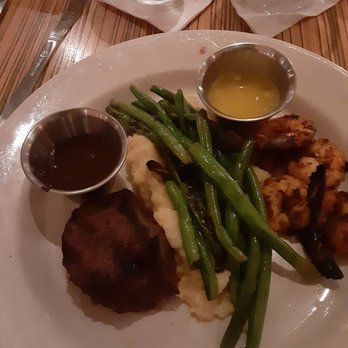 Point 57 - Dried out, overcooked fillet mignon..ice cold potatoes and beans - Seafood Near Me - Cape Coral, Florida