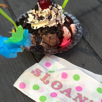 Sloan's - Clematis St. - Classic Sundae - Ice Cream & Frozen Yogurt Near Me - West Palm Beach, Florida